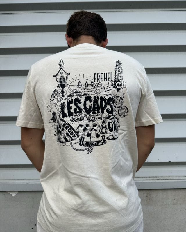 T-shirt “ »Les Caps” Beige – O Rider X I Sea You – Modèle CREATOR